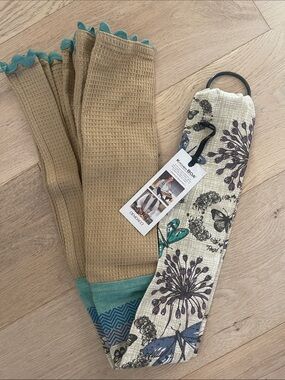 DEMDACO Floral & Butterfly Kitchen Boa NWT